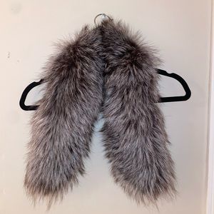 ALICE + OLIVIA FUR COLLAR